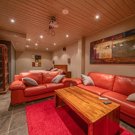 Levillas Kinnastie 35 *