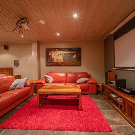 Levillas Kinnastie 35 *