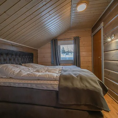 Levillas Kinnastie 35 *