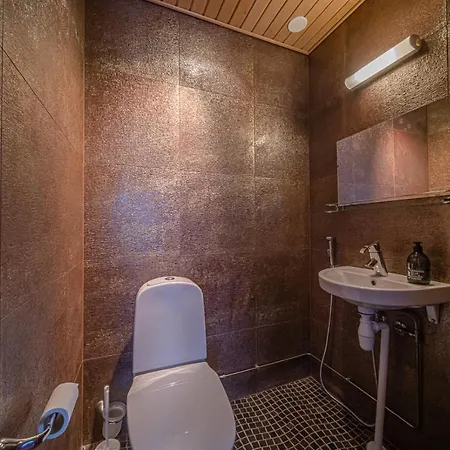 Levillas Kinnastie 35 *